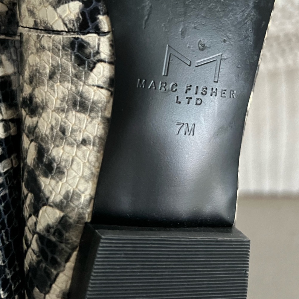 Marc Fisher Zurri Pointed Toe Snakeskin Flats Loa… - image 7